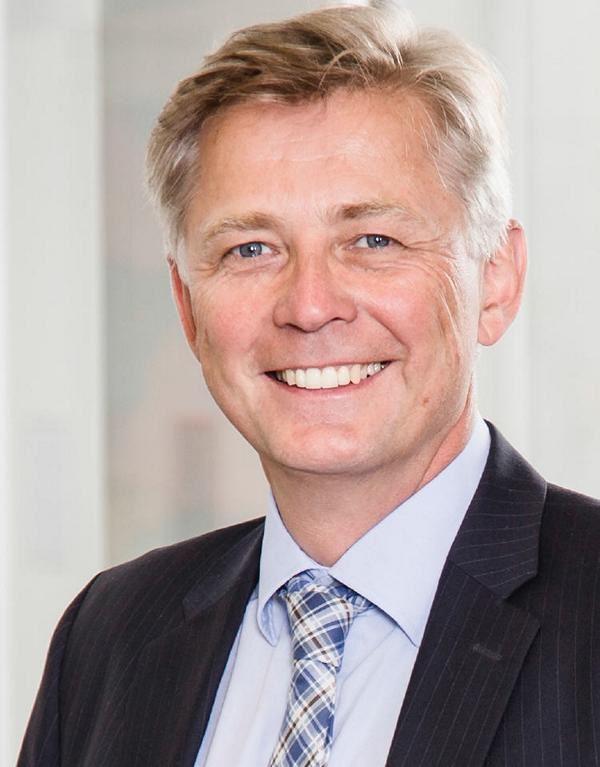 Dr. Benedict Korischem