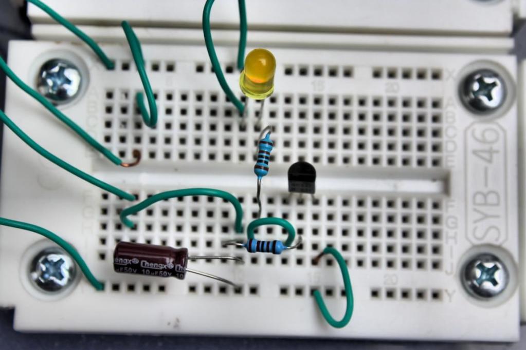 Schaltung mit 10 µF-Kondensator